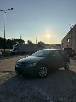 OPEL ASTRA H 1.6 16V GTC RV 2005 - 4