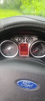 Prodám auto Ford Focus - 4
