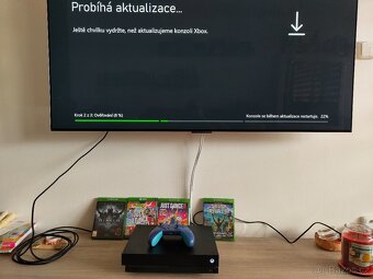 XBOX ONE X - 4