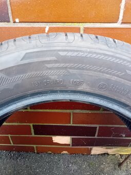 Barum 205/55 r16 letní - 4