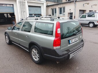 Volvo XC70 D5 AWD Summum - 4