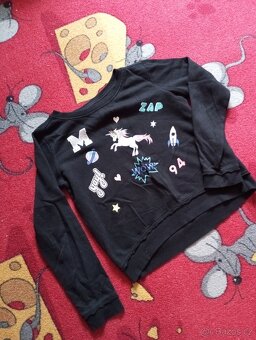 Dívčí oblečení vel.134 - 4