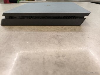 PlayStation 4 1TB - 4