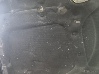 Izolace kapoty BMW e36 Compact - 4