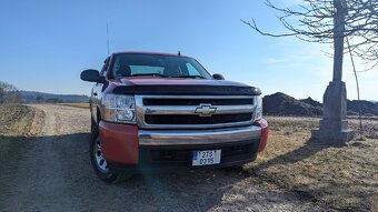 Chevrolet Silverado - 4