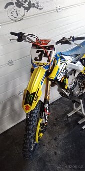 Suzuki RMZ 450 - 4