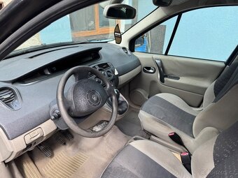 Renault Mégane Scenic - 4