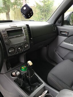 Prodam Ford Ranger 2.5 TDCi stribrna barva - 4