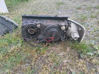 Přední světla na VW Passat B5 - 4