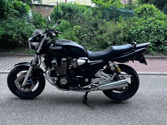 Yamaha XJR 1300 - 4