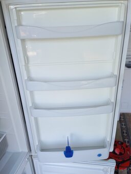 Kombinovaná lednice Polar – plně funkční, čistá - 4