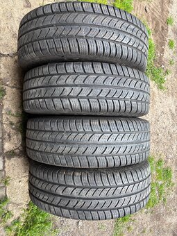 215/70R15C zimní - 4