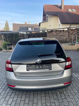 Škoda Rapid Spaceback 1.2 TSI Panorama Xenon 2017 TOP - 4