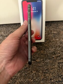 Apple iPhone X 64gb. Originalni stav - 4