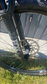 Karbonové kolo YT IZZO Comp - 4