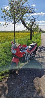 REZERVACE do 1.8. Honda CBR600F PC19 1989 - 4