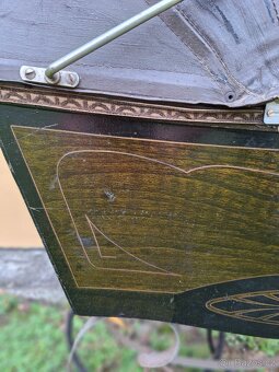 Starožitný kočárek pro panenkyč. 490 - 4