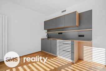 Pronájem moderního bytu 1+kk, 32 m² + balkon – Nové Lauby, O - 4