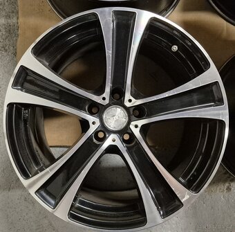 Alu sada Platin Black Mercedes 18” - 4