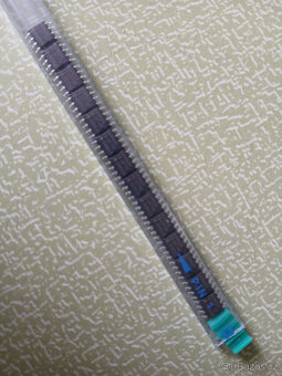 OZ  -  AD8620 - Analog Devices, Op Amp, 25MHz, 8-Pin SOIC - 4