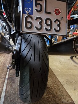 Honda Cbr1100xx blackbird - 4