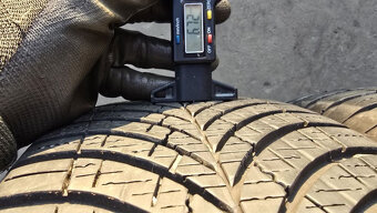 Celoroční pneu 205/55/16 Good Year - 4