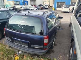 Opel Omega caravan 2,0 16V - Nepojizdné - 4