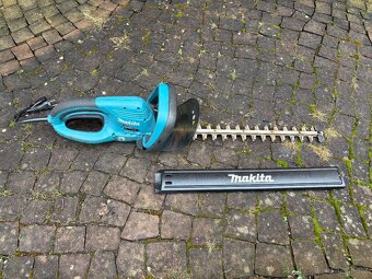 Plotostřih Makita UH5570 - 4