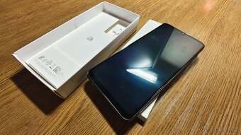 mobilní telefon Samsung Galaxy A33 5G, 6/128 GB černý - 4