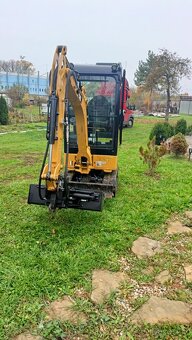 Minibagr Cat 301.6 - 4