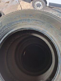 Pneu 225/70R15 C - 4