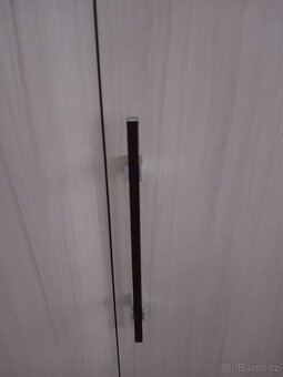 Šatní skříň 150 cm - 4