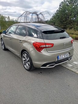 Citroen DS5 - 4