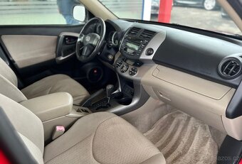 Toyota RAV 4 2.4i Limited benzín 125kw - 4