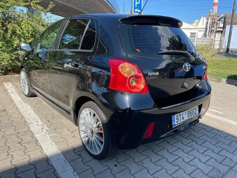 Toyota Yaris TS - 4