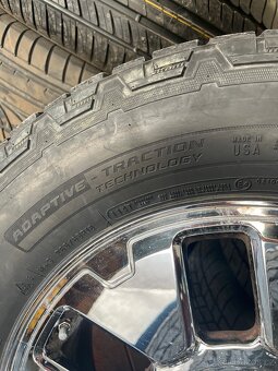 Pneu 265/65 R18 - 4