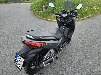 Yamaha X-MAX 250 - 4