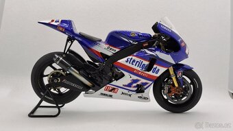 Yamaha yzr m1 2009, sterilgarda - 4