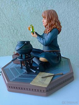 Soška Iron Studios Harry Potter - Hermione Granger Polyjuice - 4