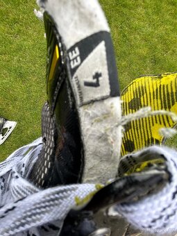 Brusle Bauer Supreme M3 JR 4,0 - 4