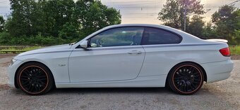 Prodám BMW e92 335i - 4