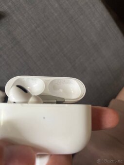Nabíjecí case AirPods Pro 1. generace - 4