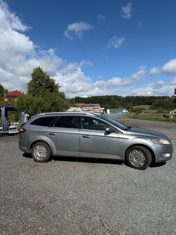 Ford Mondeo 2.0i - 4