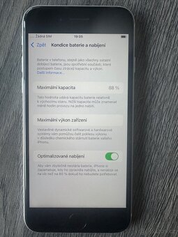iPhone SE 2020 - 4