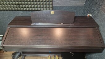 Digitální piáno Yamaha Clavinova CVP-301 nepoužívané - 4