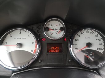 Peugeot 207 1,6 SW HDI 110 Trendy 1.majitel - 4