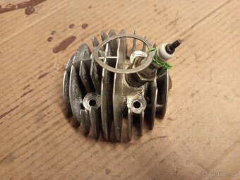 Jawa 550 55 hlava válce - 4