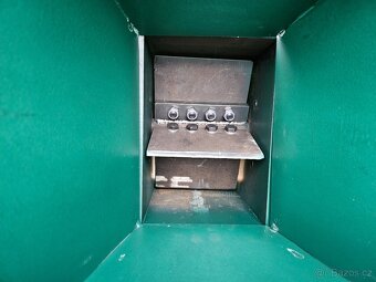 Špalíkovač za traktor - 4