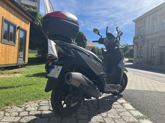 Skútr Agility 300 - 4