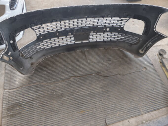 Hyundai Staria  přední nárazník a L zrcátko nové. - 4